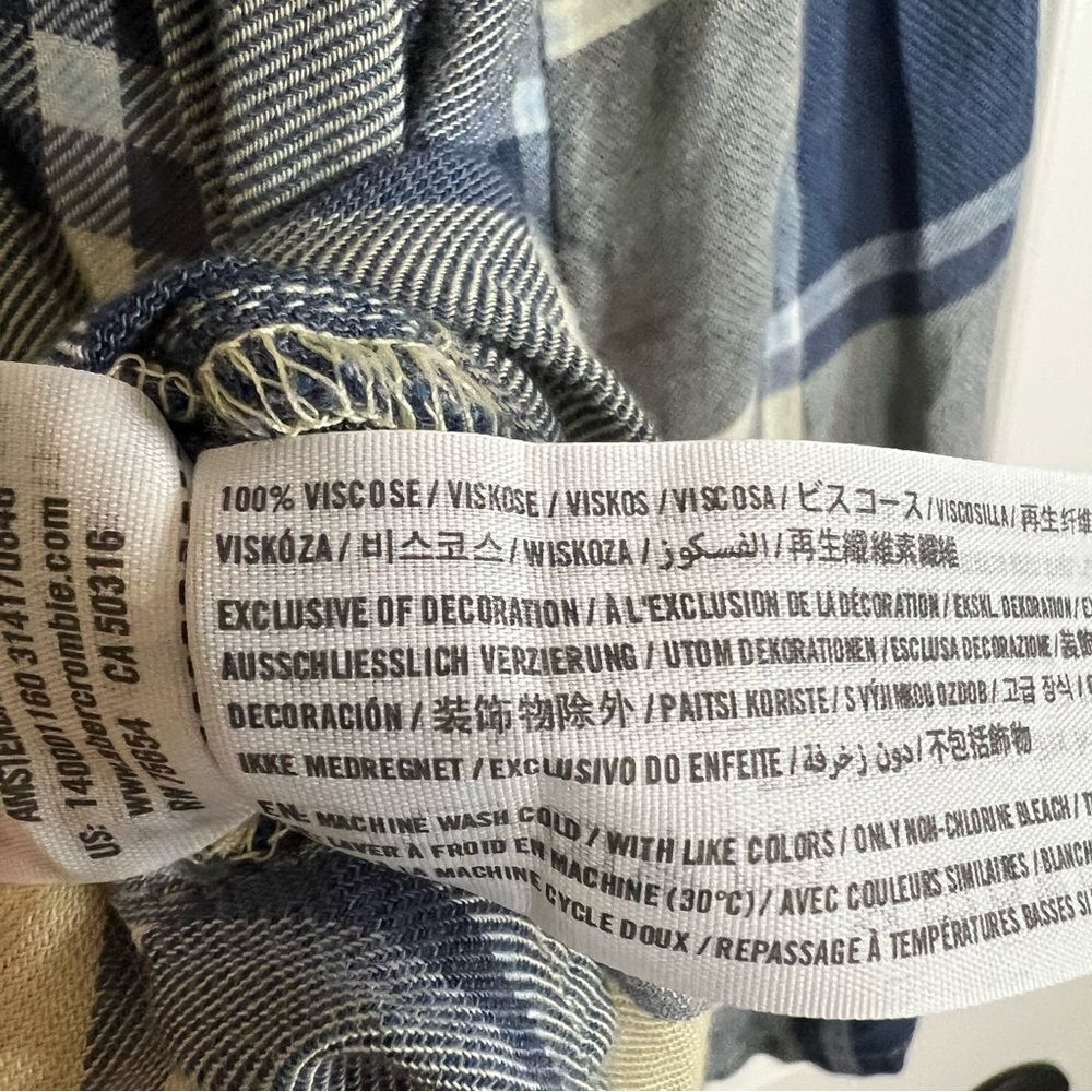 Abercrombie & Fitch 100% Viscose Button Down Soft… - image 6